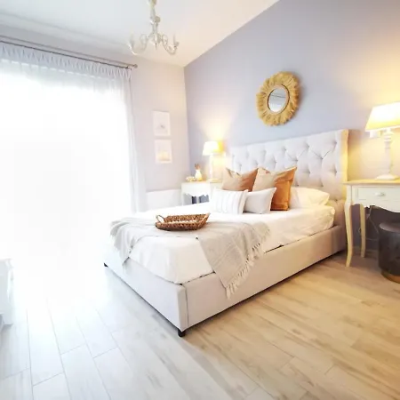 Apartment Stylish Close To Marina