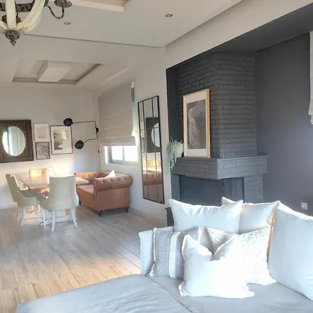 Stylish Close To Marina *
