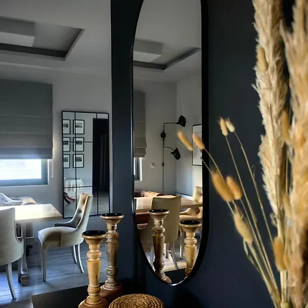 Stylish Close To Marina Apartment *