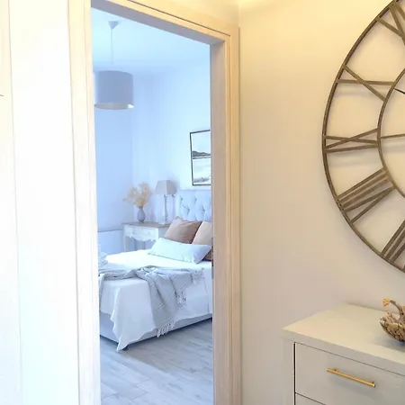 Stylish Close To Marina Apartment *